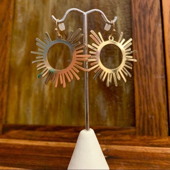 Metal Sun Dangle Earrings in Gold - Picture 4 of 4
